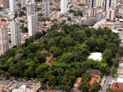 Imagem mostra vista aérea de parque em Belém